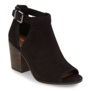 Arturo Chiang Cordeliah Peep Toe Booties